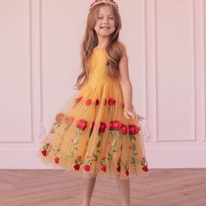 ISO GIRLS BELLE DRESS size 4/5 or 6/7